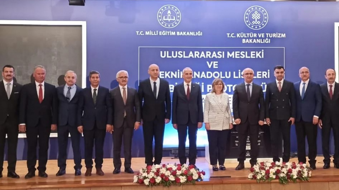 Okulumuz Lkemizin Uluslararas Mesleki Ve Teknik Anadolu Lisesinden